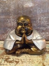 Happy Boeddha biddend zilver